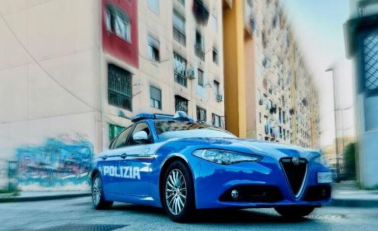 Trovato con droga, documento falso e patente oggetto di denuncia di smarrimento: arrestato 26enne