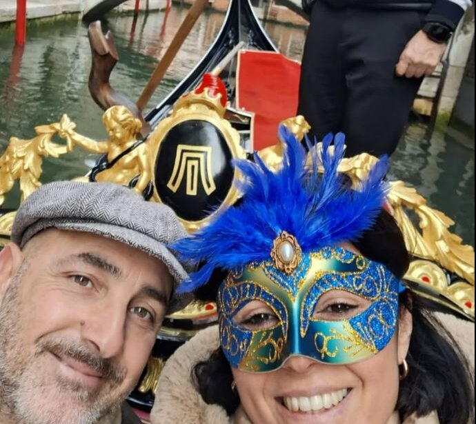 Travolti in gondola a Venezia da un battello, stanno bene i turisti di Bacoli «Grazie a tutti»