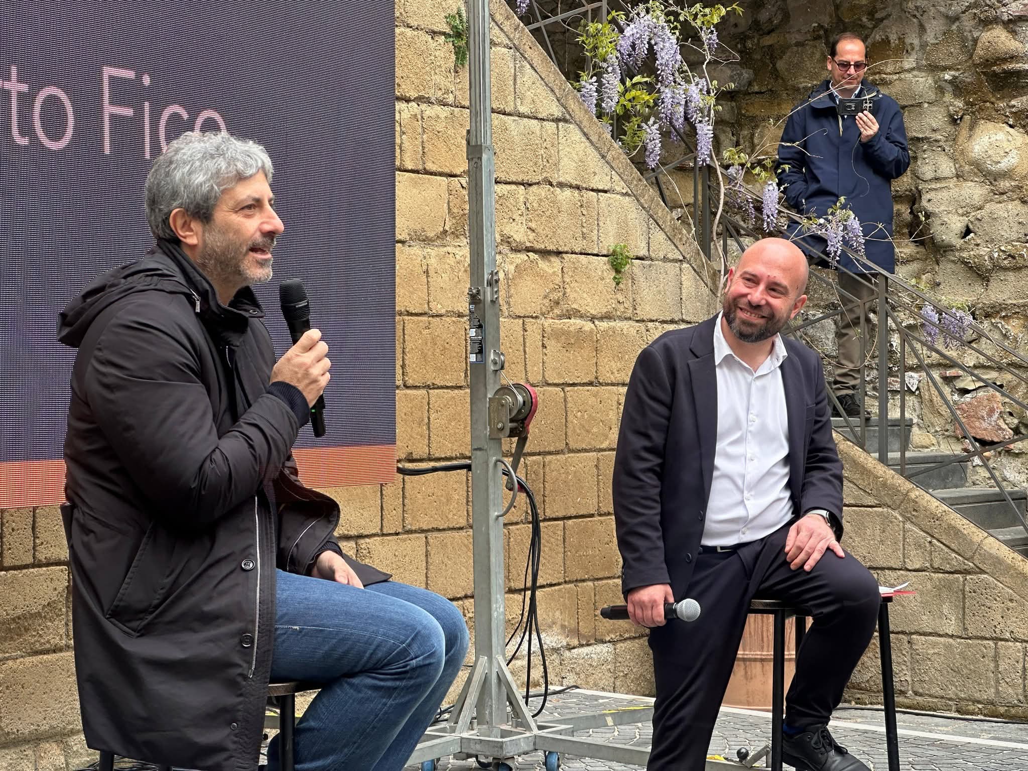 Caso rilancia «Si al Campo Largo, no a Manzoni sindaco»