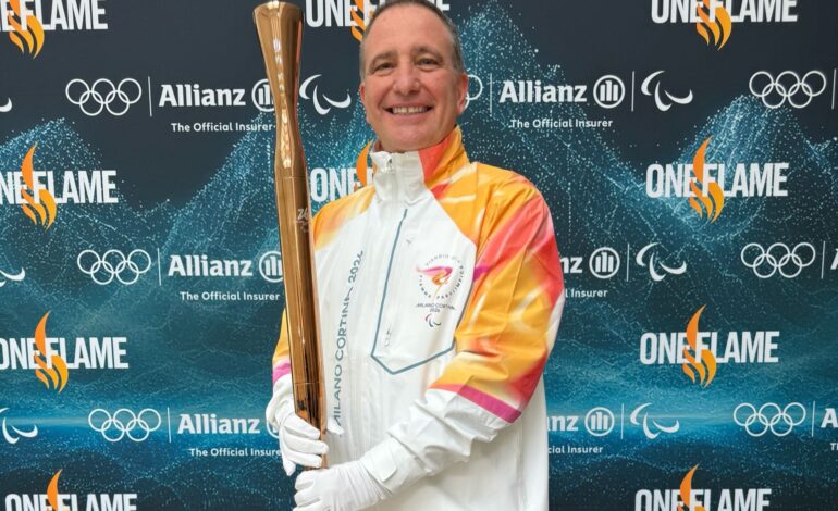 La torcia Olimpica arrivata a Napoli, tra i tedofori l’imprenditore puteolano Sergio Di Bonito