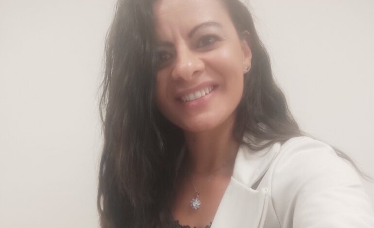 “Dentro lo Specchio”: a Bacoli incontro con esperti per comprendere il narcisismo nelle relazioni