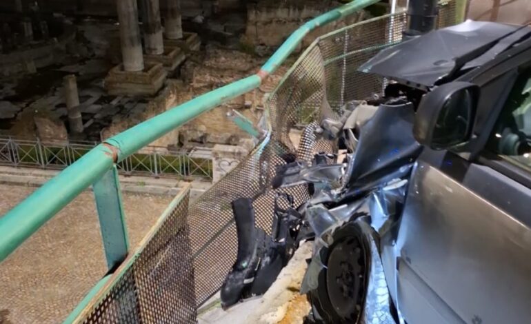 Schianto contro il cavalcavia a Pozzuoli: l’auto presa di nascosto da tre minori