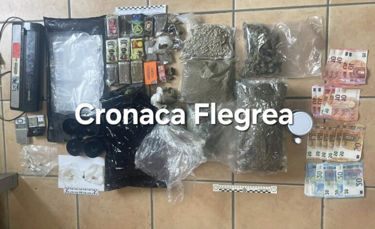 POZZUOLI/ Blitz della Polizia a Lucrino, smantellato droga shop: due arresti e sequestrati 3 kg di stupefacenti – LA FOTO