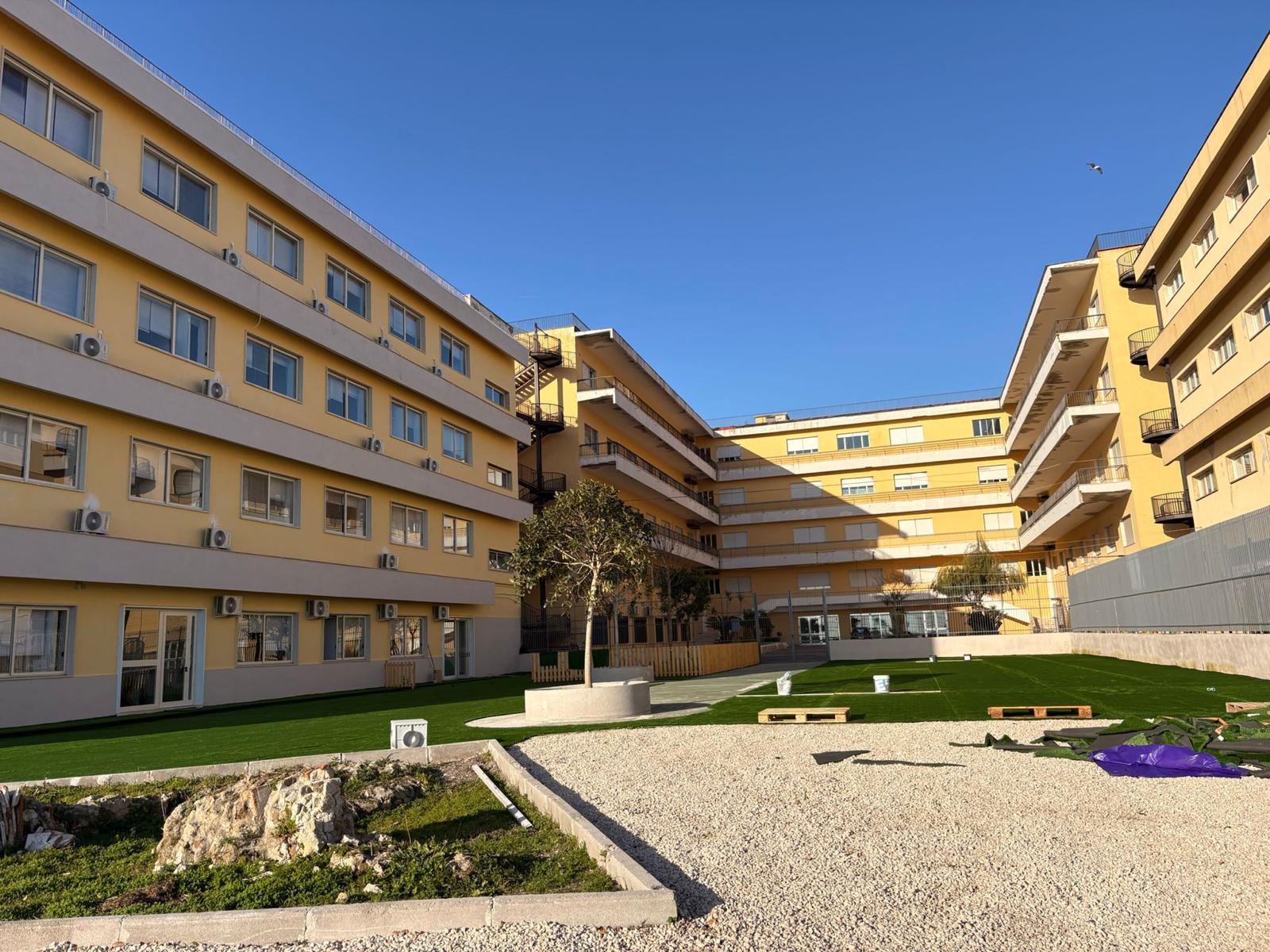 Un ponte verso il mondo: nel cuore dei Campi Flegrei la De Santis di Pozzuoli diventa scuola internazionale