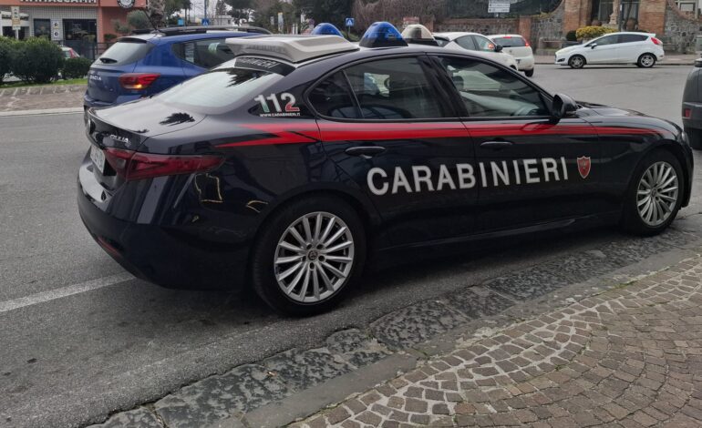 POZZUOLI/ Non si ferma all’alt dei carabinieri: 27enne arrestata dopo folle inseguimento da Licola a Giugliano