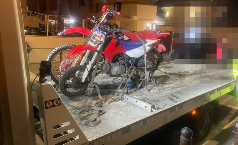 POZZUOLI/ Folli corse in motocross a Licola Mare: baby piloti fermati dai carabinieri