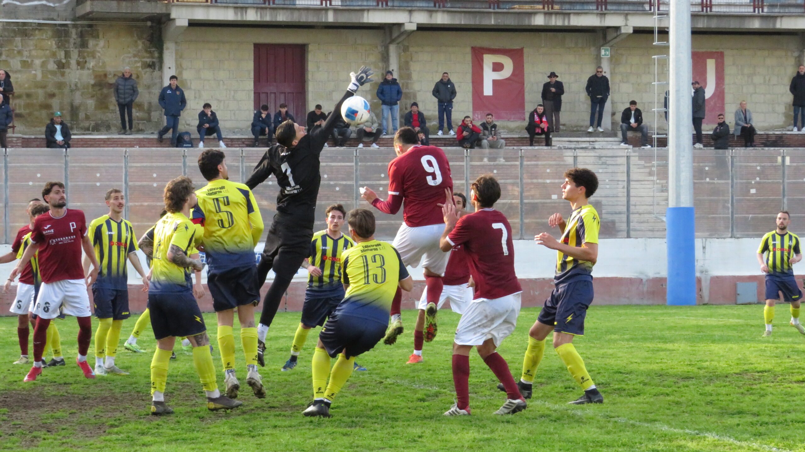 CALCIO/ La Puteolana torna alla vittoria con una goleada: battuta 7-0 la Sessana