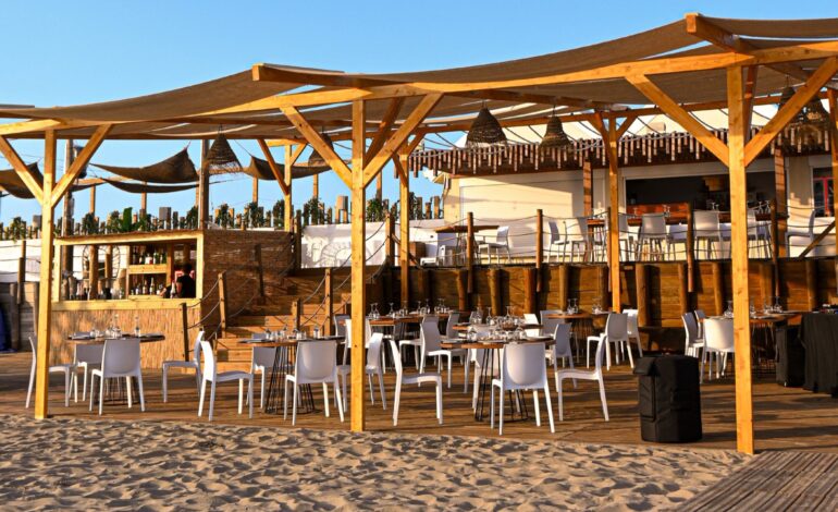 Paura all’aperitivo di Pasqua: 20enne accoltellato in un lido