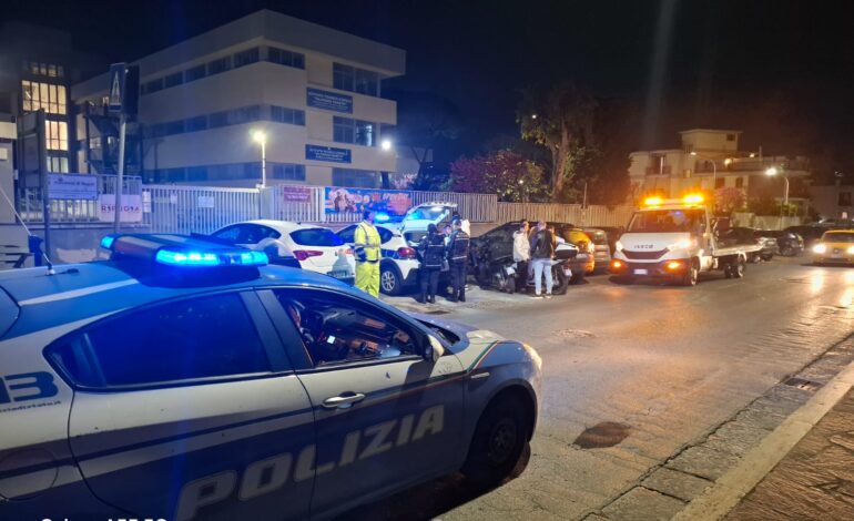 Controlli della Polizia ad Arco Felice: fermati ragazzini alla guida di scooter senza casco