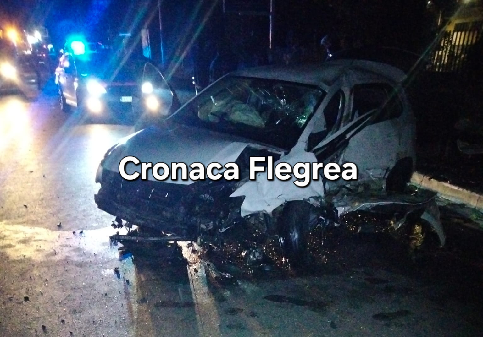 Tragedia nella notte a Varcaturo: 18enne morto in un incidente stradale