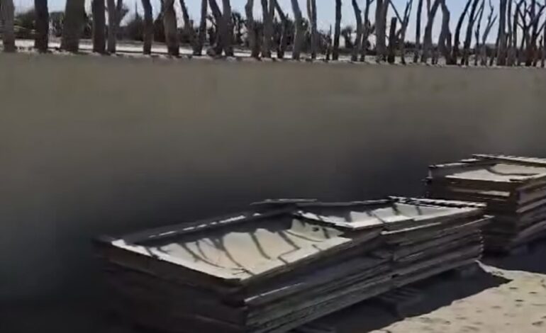 Colata di cemento sulla spiaggia di Licola: maxi abuso a Pozzuoli