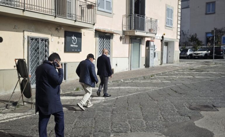 Lavori flop a Pozzuoli: l’imbarazzo del sindaco Manzoni e degli assessori Gloria e Andreozzi