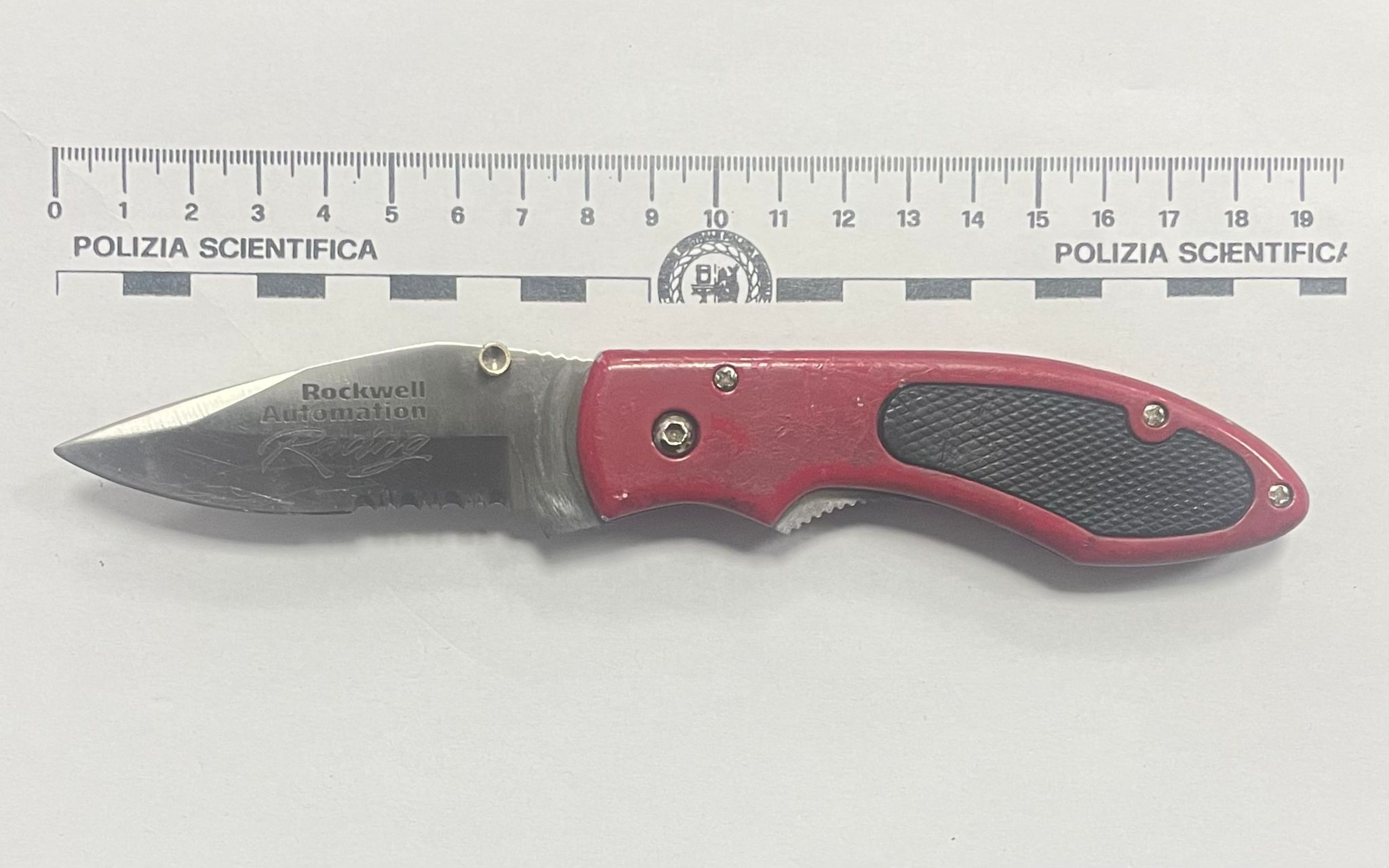 POZZUOLI/ Inseguimento a Licola Mare: i “Falchi” fermano quattro giovani, uno era armato di coltello