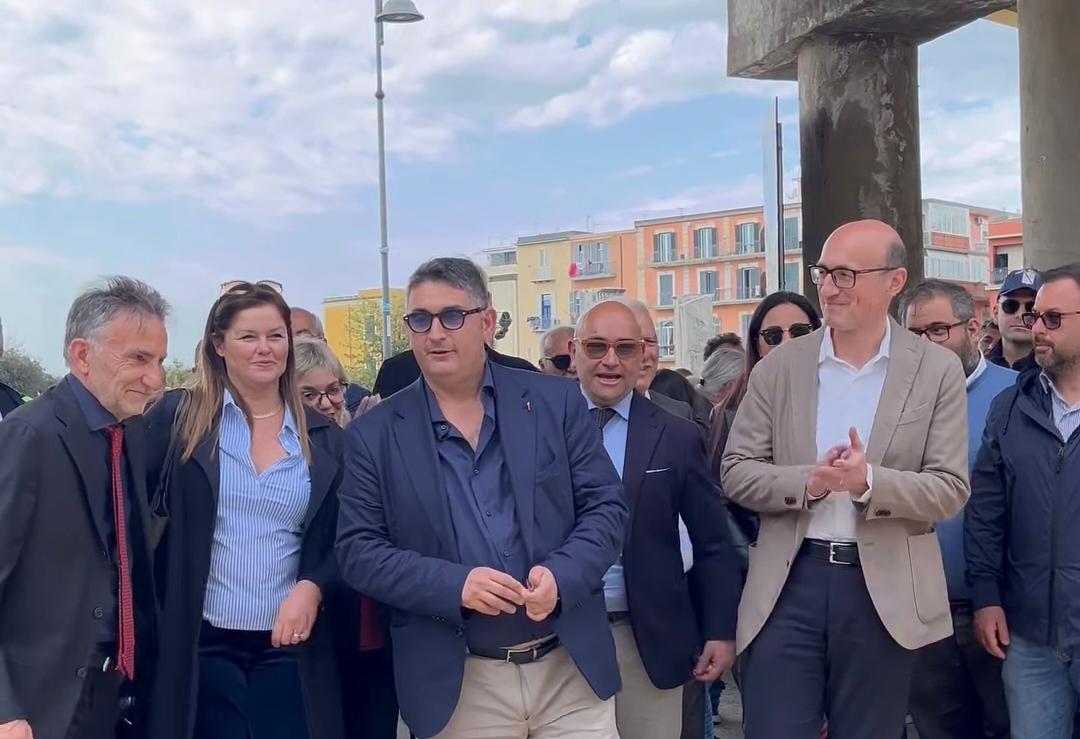 Parcheggio provvisorio a Pozzuoli, dirigente nazionale del PD “rovina” la festa ai big del suo partito «Abbandoniamo le passerelle e lavoriamo»