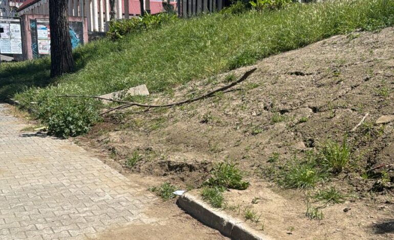 POZZUOLI/ «Fatto l’intervento, nessuno si è preoccupato di aggiustare»