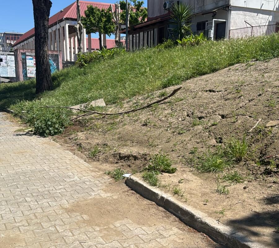 POZZUOLI/ «Fatto l’intervento, nessuno si è preoccupato di aggiustare»