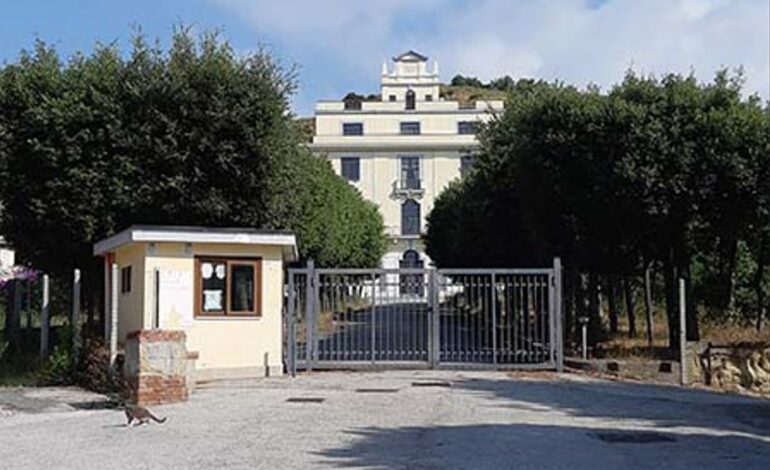 Aumento di valori anidride carbonica e di temperatura: chiuso a Pozzuoli l’istituto Petronio