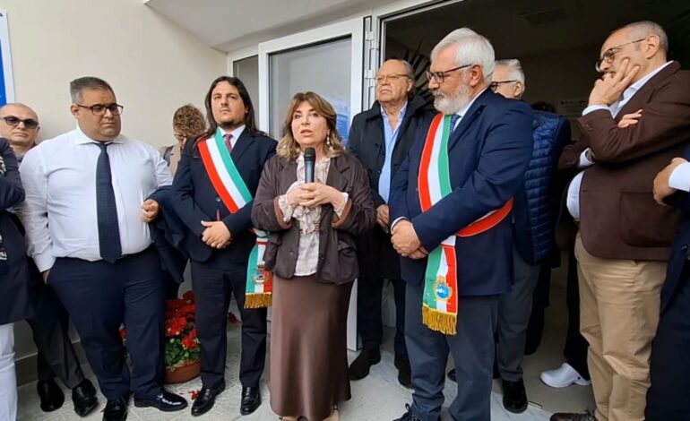 Manzoni unico sindaco assente all’inaugurazione dell’Ospedale di Comunità a Bacoli