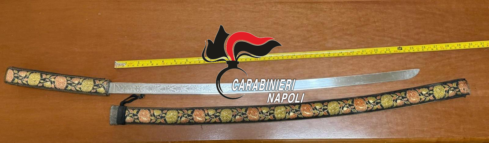 Va a spasso con una spada: 42enne fermato dai carabinieri