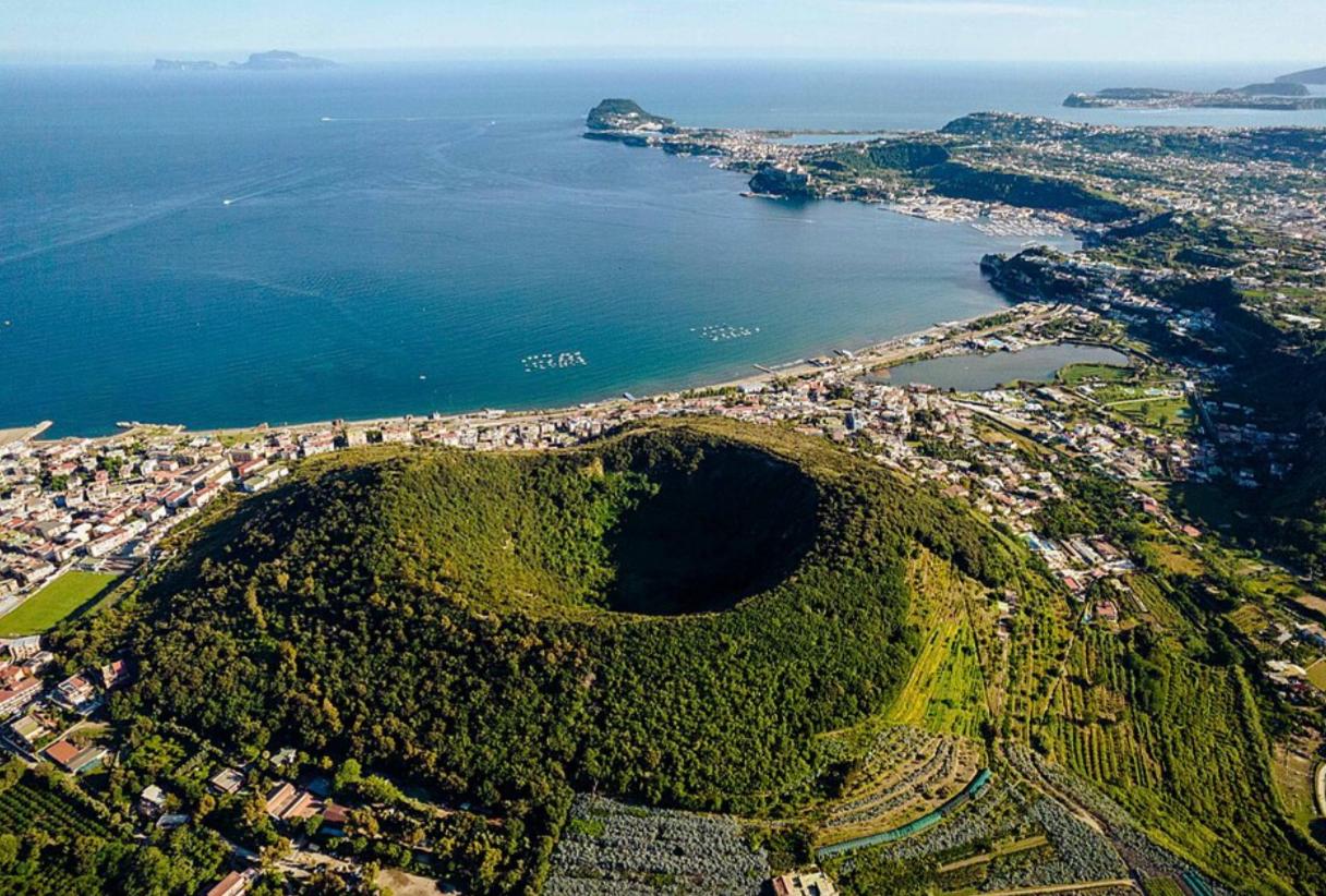 POZZUOLI/ «Leggiamo tour» nuova tappa nel Monte Nuovo