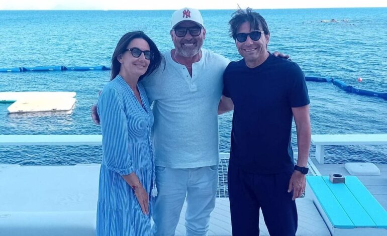 Sole, tuffi e la cucina di mare: Conte sceglie il “Misterò” a Monte di Procida per una giornata di relax