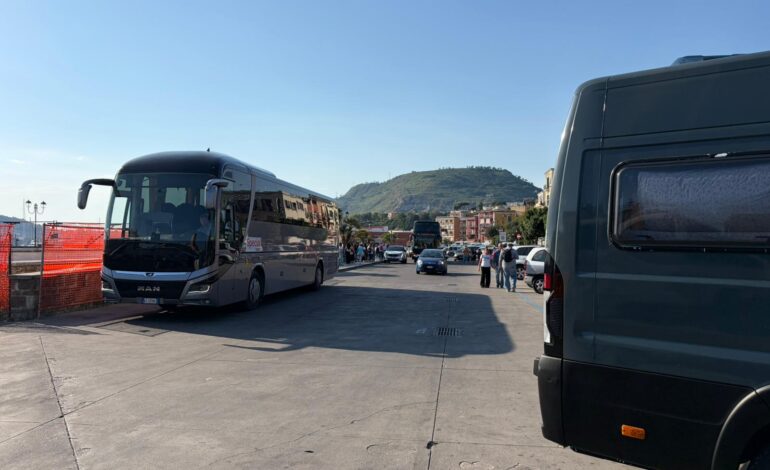 Scontro sulla viabilità al porto di Pozzuoli: “Il turismo va governato, non allontanato”