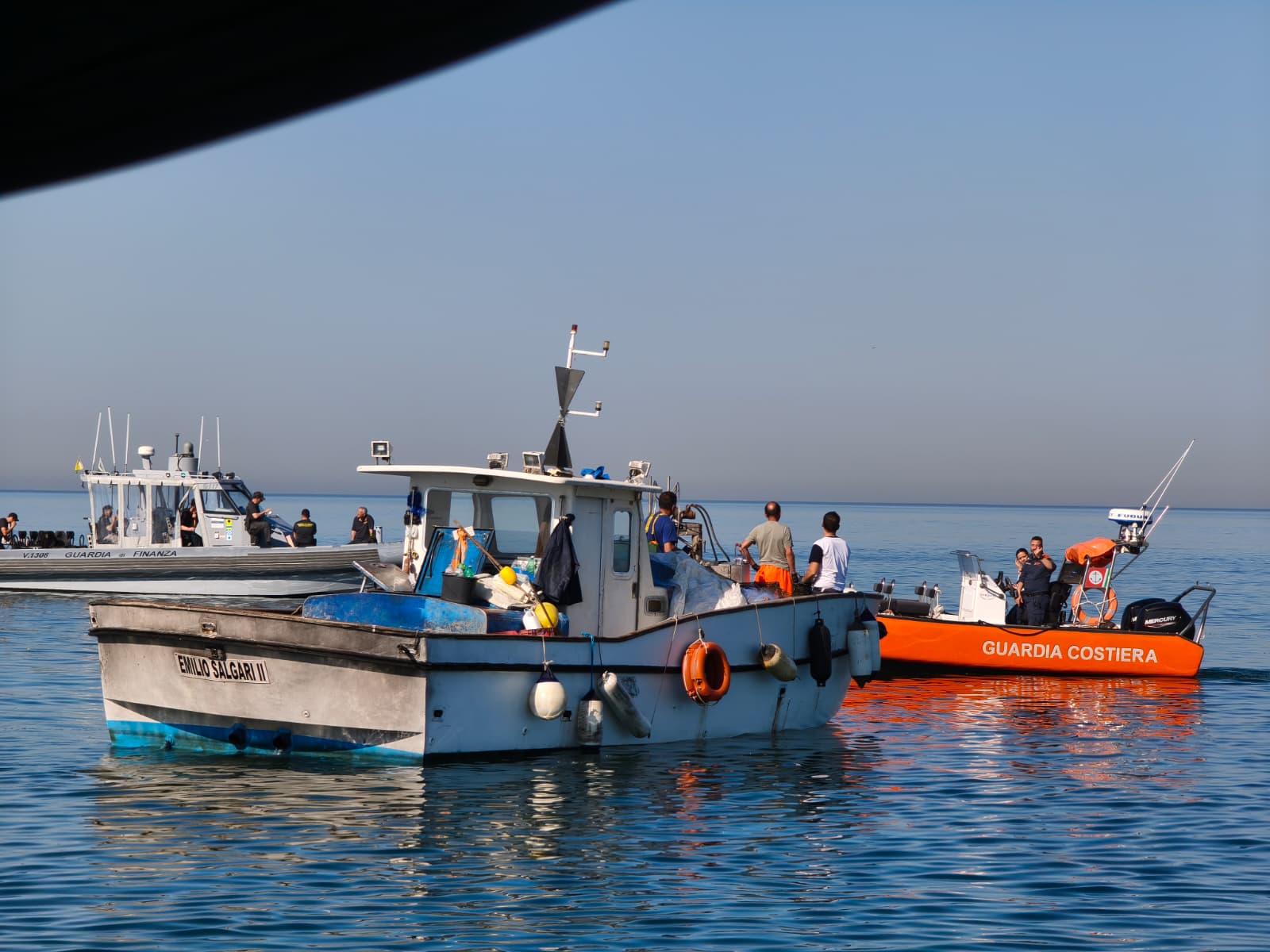 Rimosse 800 nasse illegali dal mare: a Lago Patria primo action day a tutela delle tartarughe marine