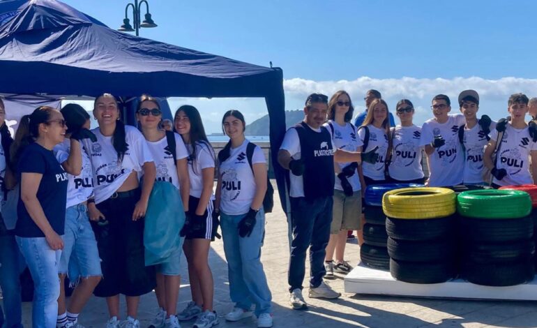 Ambiente, gli studenti del Virgilio di Pozzuoli alla pulizia degli arenili