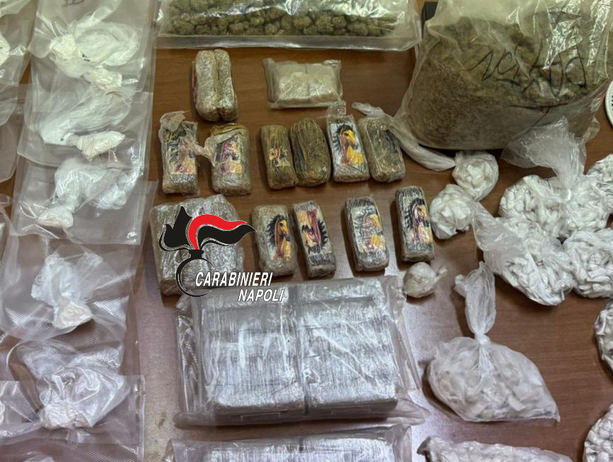 La rotta della droga da Marano a Pozzuoli e Quarto: trovati 5 kg di hashish e cocaina
