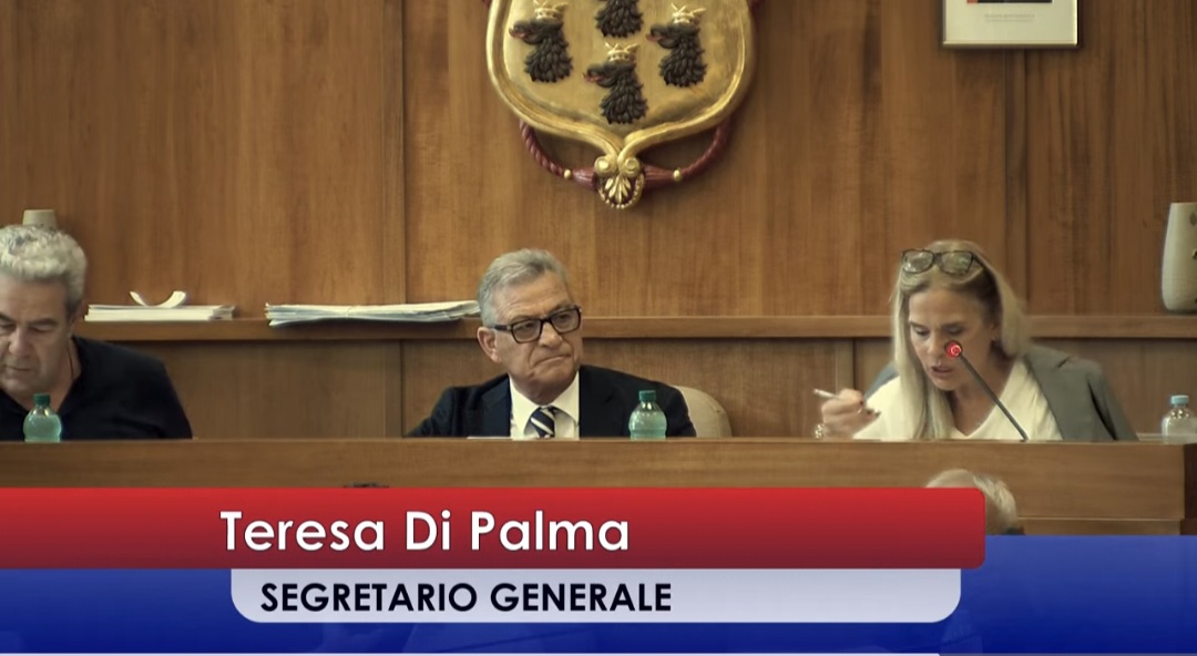 POZZUOLI/ Mancano 3 consiglieri del PD: Manzoni senza maggioranza, salta il consiglio comunale