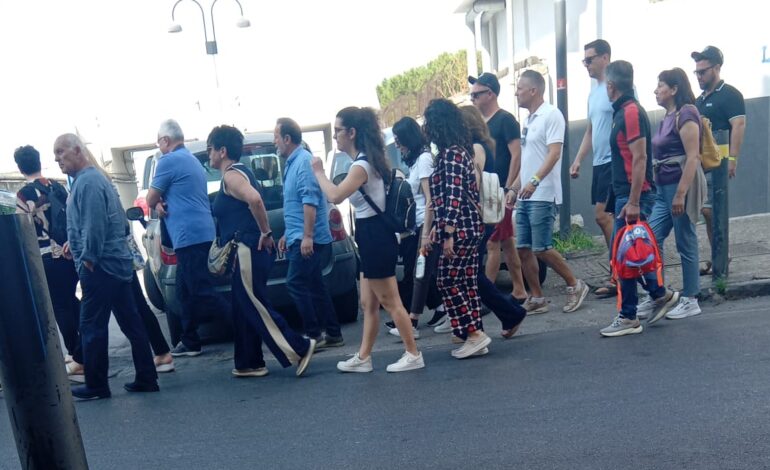 «E se lo stop ai bus al porto di Pozzuoli fosse un’opportunità»