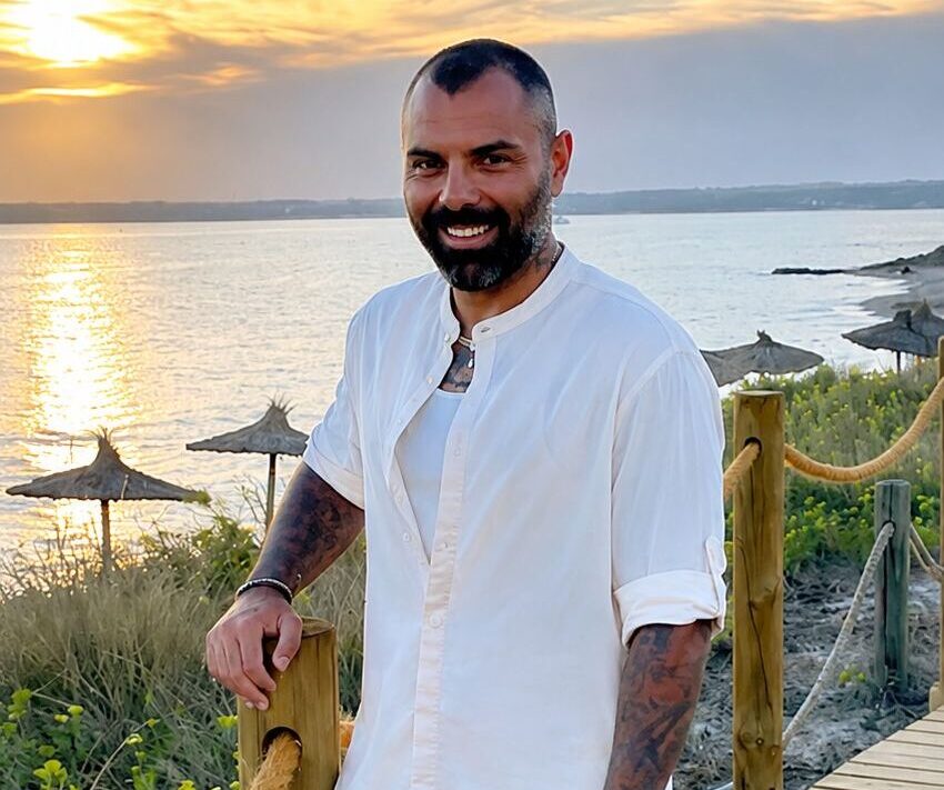 Pozzuoli piange per la scomparsa di Rosario Ferraro, tatuatore che dava forza a chi aveva la sua stessa malattia: il cordoglio degli amici