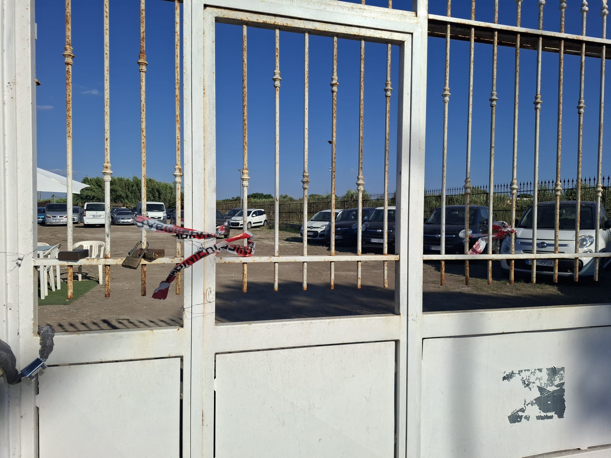 Sequestrata dai carabinieri la nuova sede di “American Auto” a Lago Patria – LE FOTO
