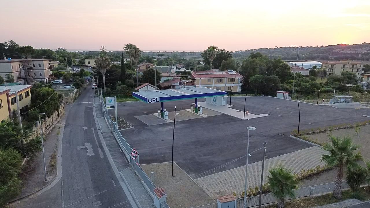 POZZUOLI/ Apre a Monterusciello il primo distributore di GPL