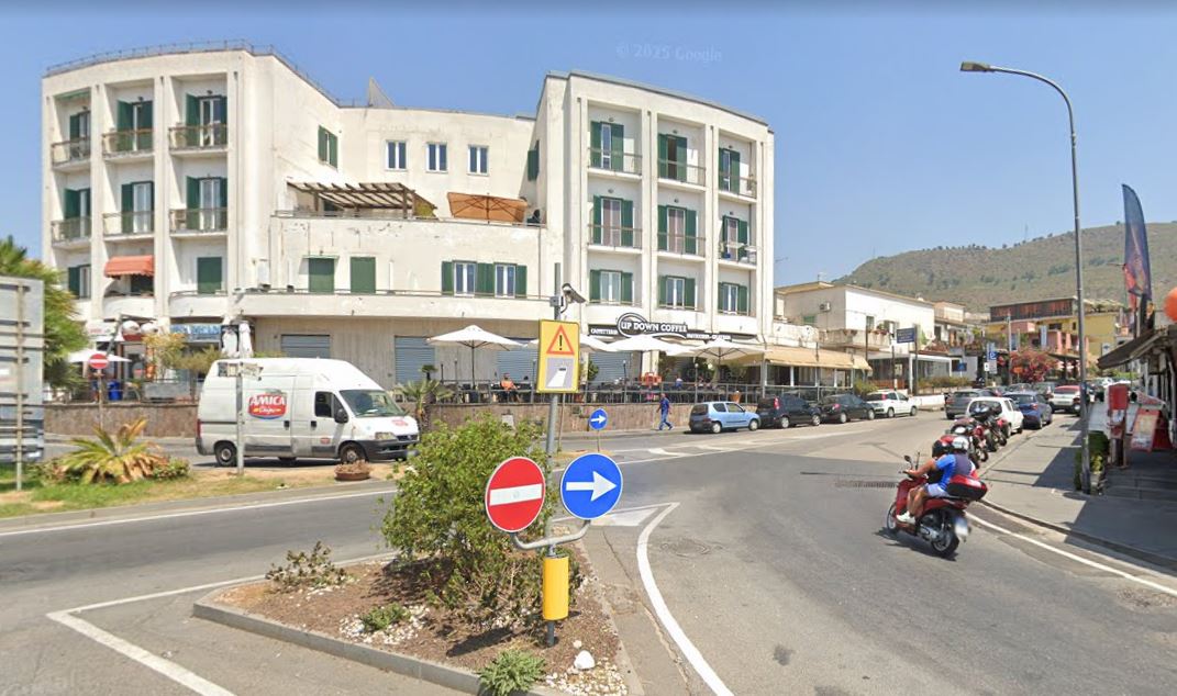 POZZUOLI/ Lite tra ragazzini ad Arco Felice, intervengono i carabinieri
