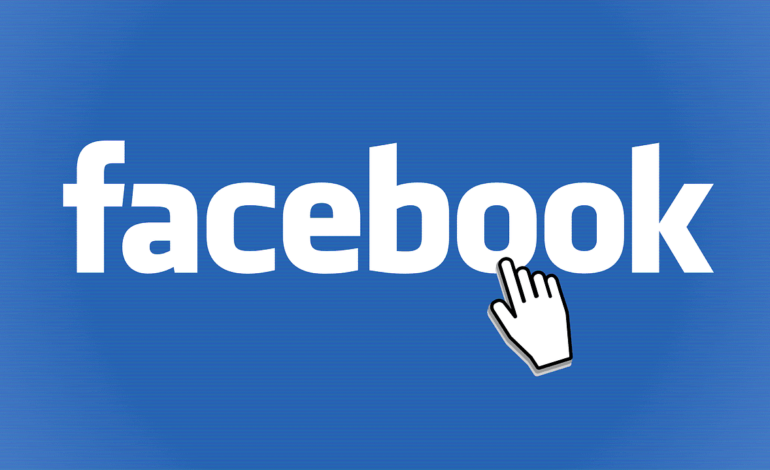 Offese alla Polizia Municipale su Facebook: 65enne di Pozzuoli denunciato per diffamazione