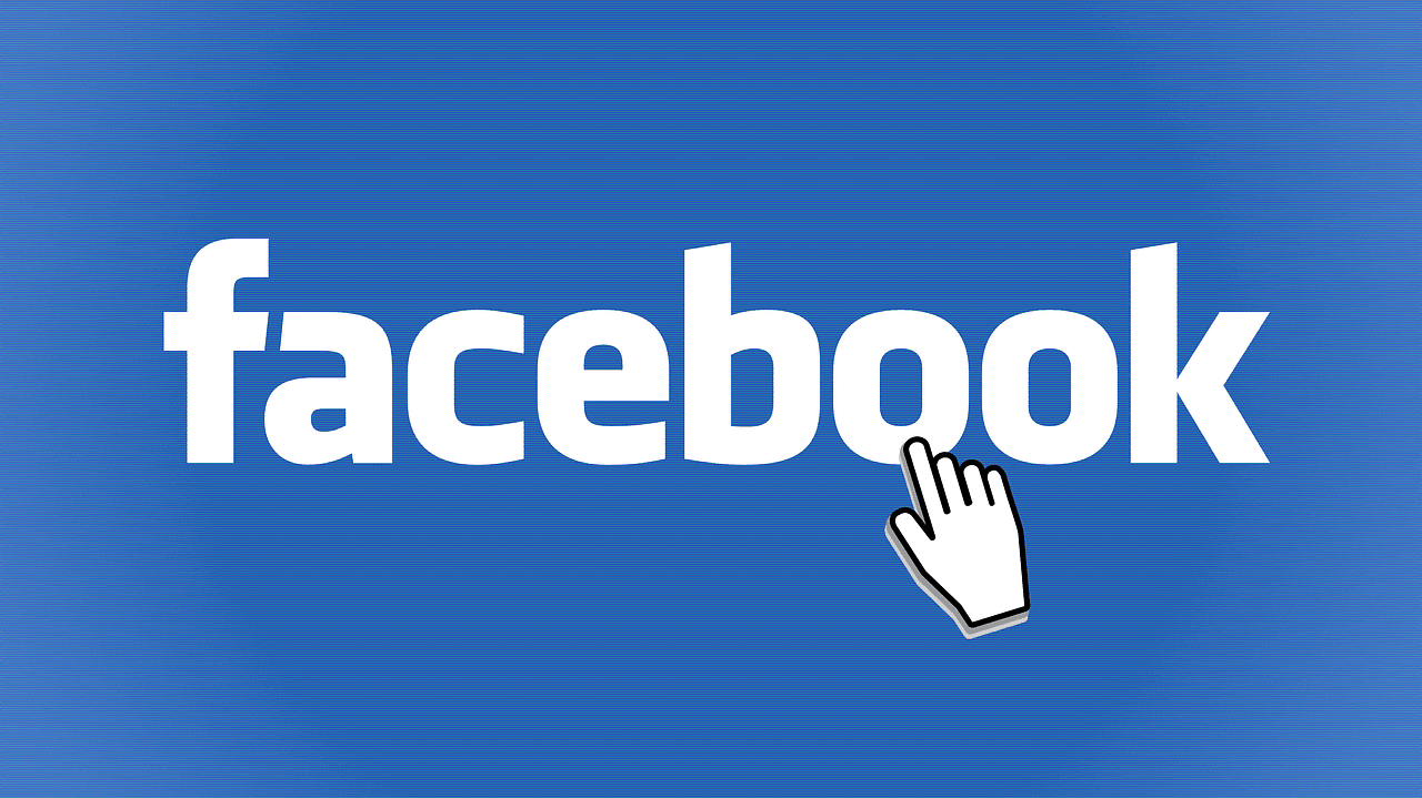 Offese alla Polizia Municipale su Facebook: 65enne di Pozzuoli denunciato per diffamazione
