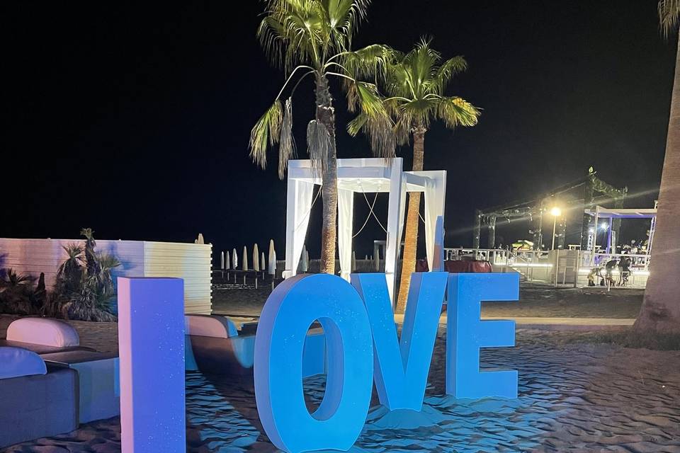 Al Playa Luna di Varcaturo va in scena “La Gioia”, serata di beneficenza per la Fondazione Santobono Pausilipon
