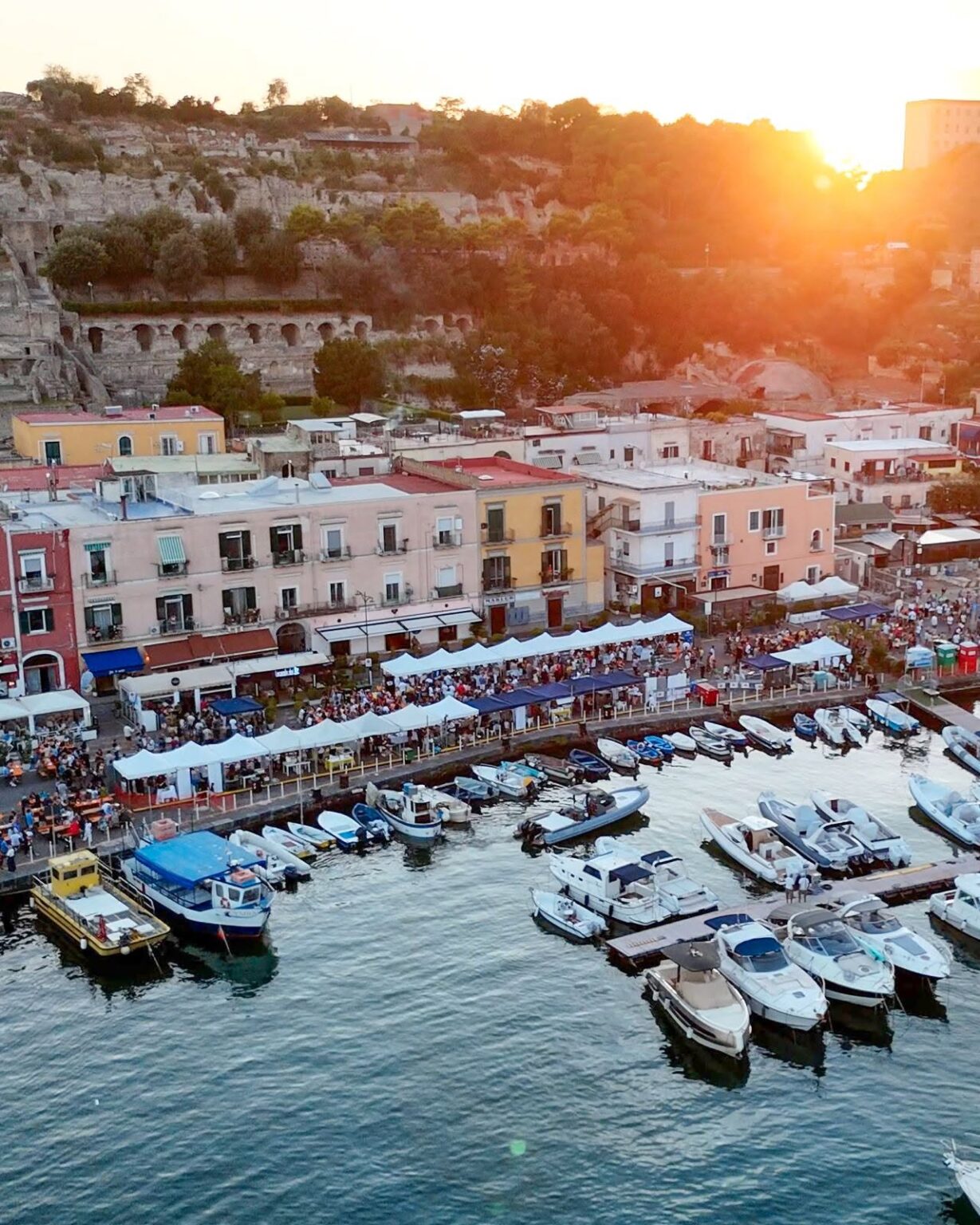 A Bacoli torna Mytilus Fest, il festival dei frutti di mare