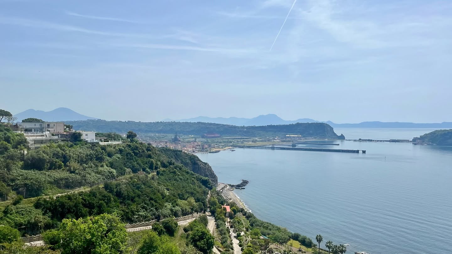 Il Grand Hotel Serapide di Pozzuoli ospiterà il team Luna Rossa per l’America’s Cup 2027