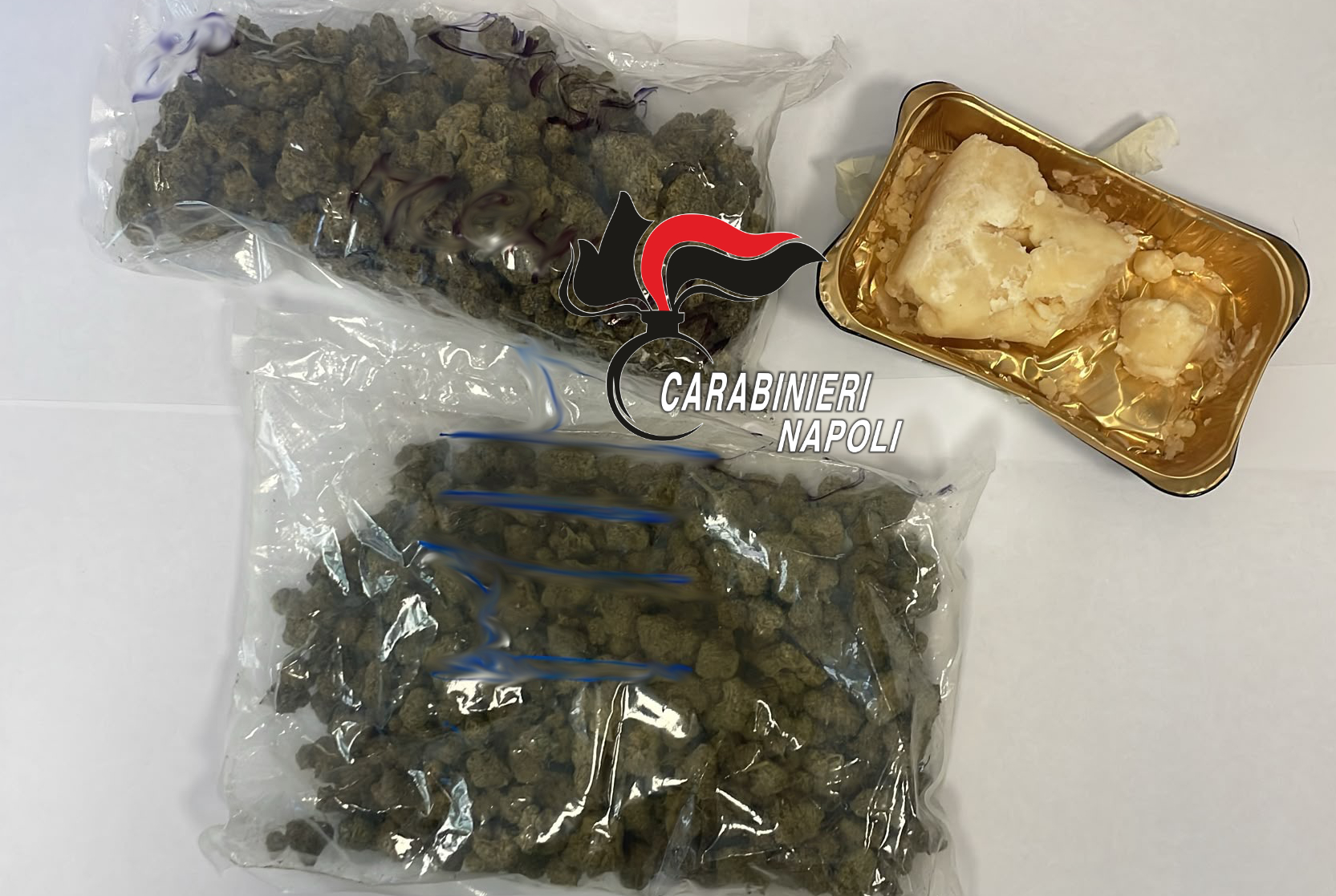Droga in borsa e in frigo: arrestata 64enne