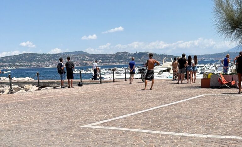 Tragedia a Bacoli: donna morta in mare