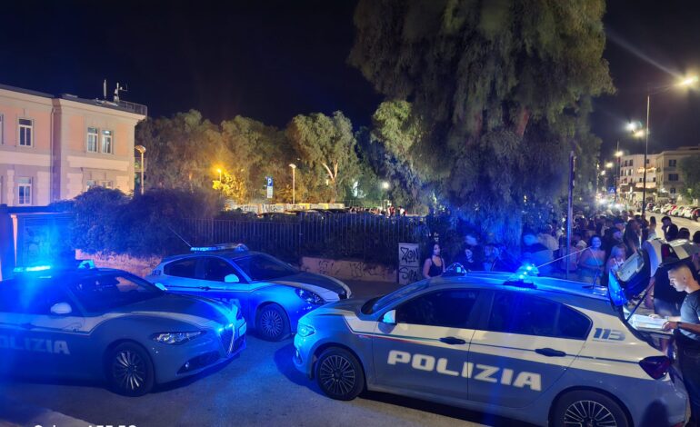 POZZUOLI/ Controlli della Polizia nella movida, due risse sventate a Largo Palazzine e Arco Felice – LE FOTO
