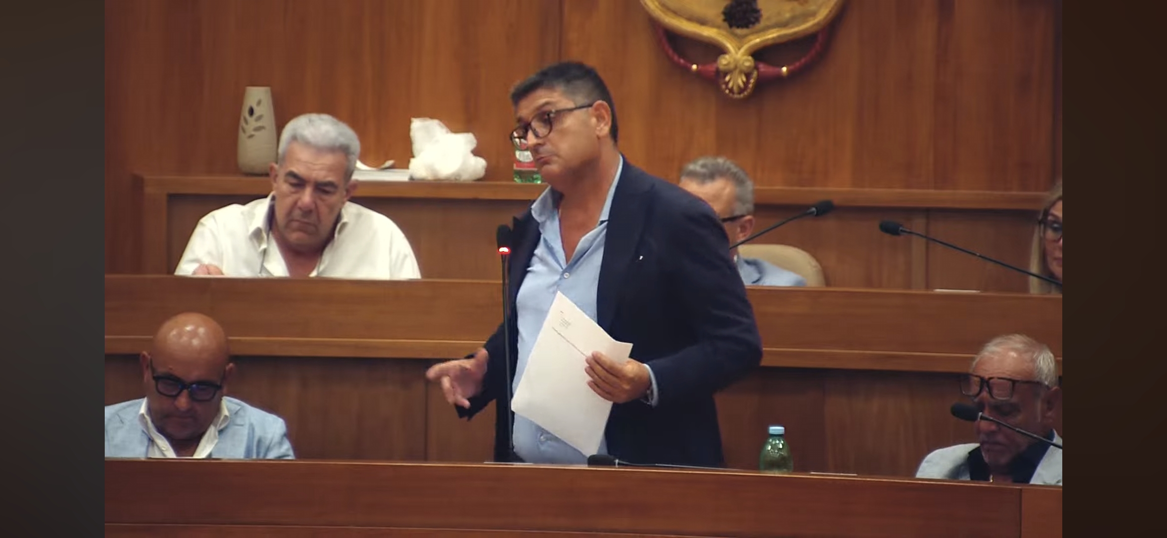 POZZUOLI/ Manzoni allontana la crisi «In corso chiarimenti. Non mi dimetto»