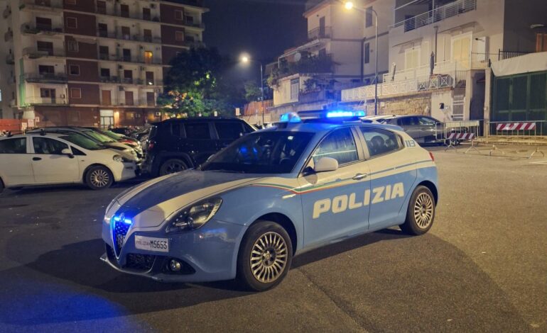 POZZUOLI/ Task force senza sosta della Polizia a Largo Palazzine: identificate altre 31 persone