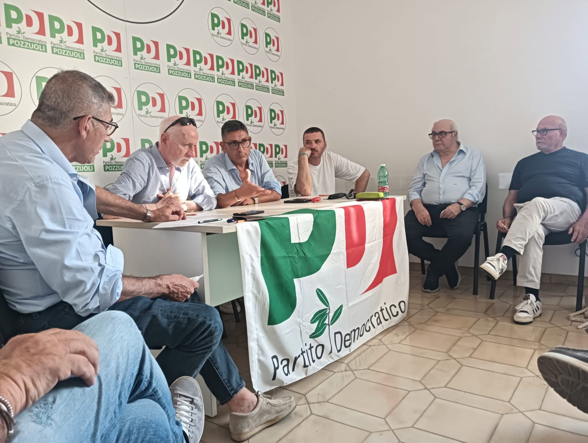 Il PD di Pozzuoli mostra i muscoli e risponde a Pastore&C. «Noi forza centrale della maggioranza»