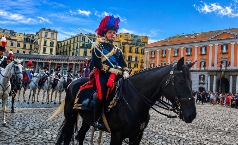 Lo spettacolo dei carabinieri a cavallo a Villa Floridiana