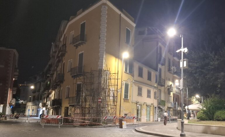 Avviata raccolta fondi per la popolazione colpita dal bradisismo