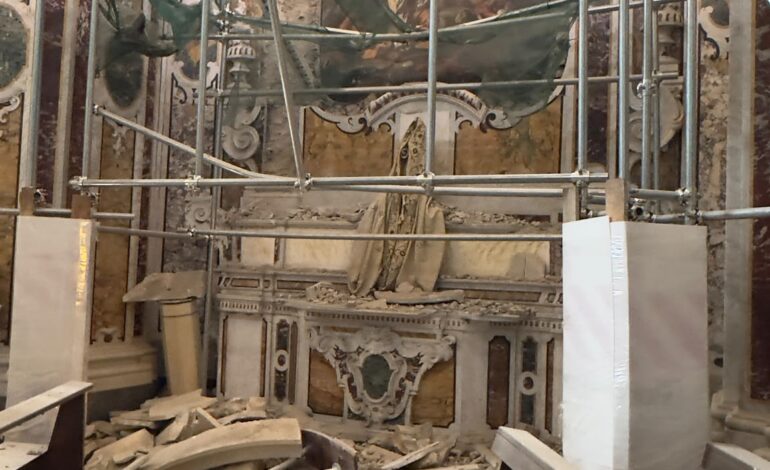Danneggiata la parrocchia di San Raffaele a Pozzuoli. Il Vescovo Villano «Le porte delle nostre chiese sono aperte»