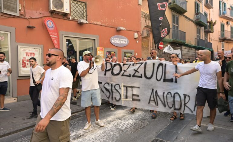 Stop alle tasse sui rifiuti e occupazione di suolo pubblico: commercianti pronti a consegnare le chiavi al comune di Pozzuoli